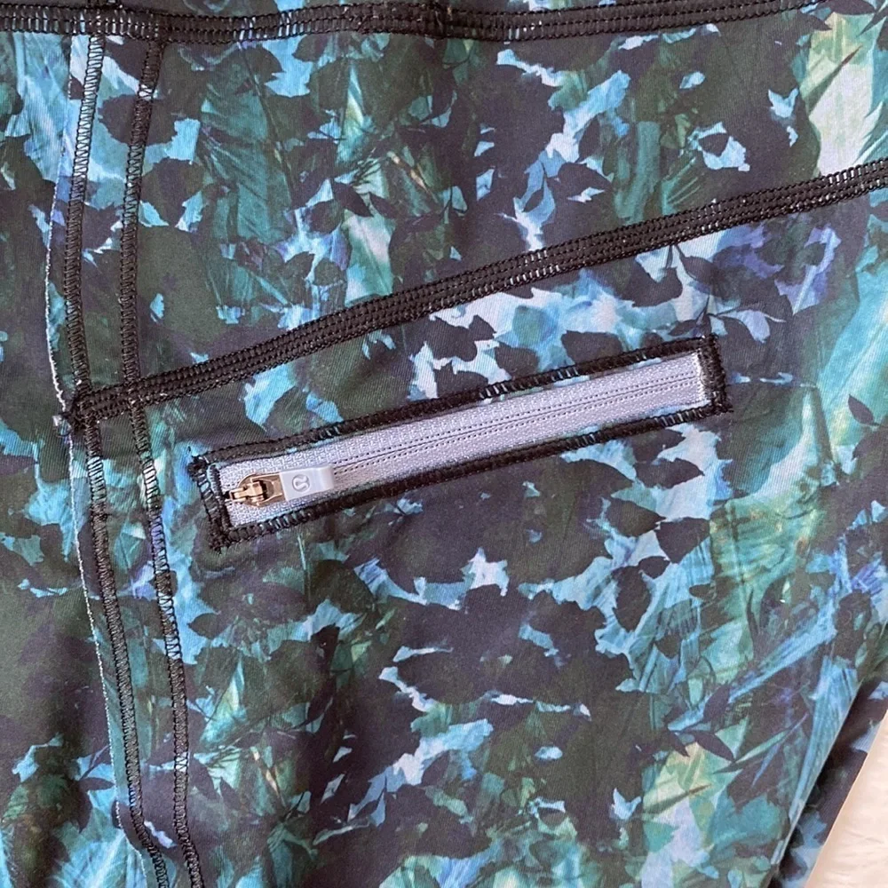 Lululemon crop leggings